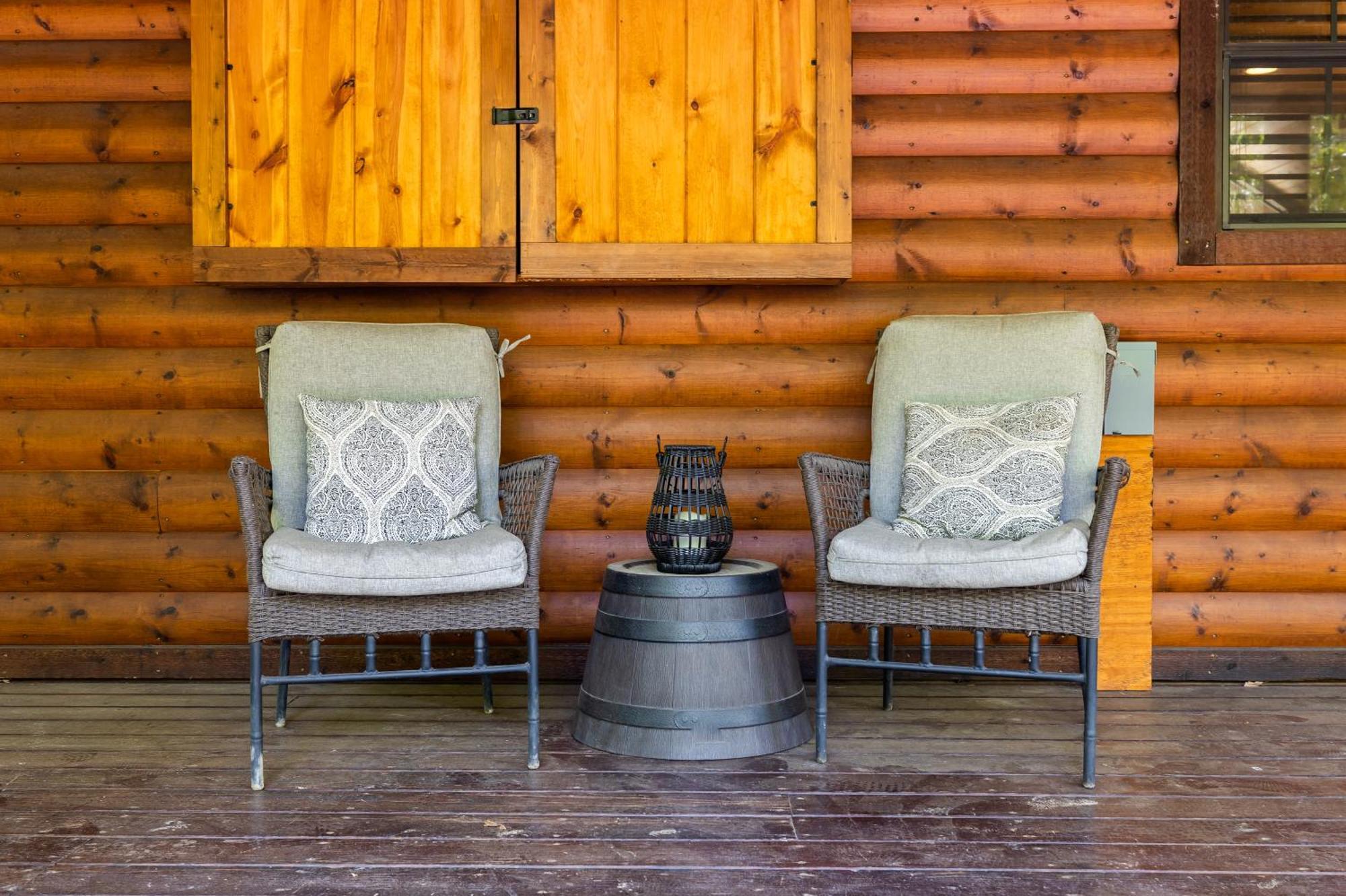 Cross Timbers Cabin On The Grove'S 25-Acres ブロークン・ボウ エクステリア 写真